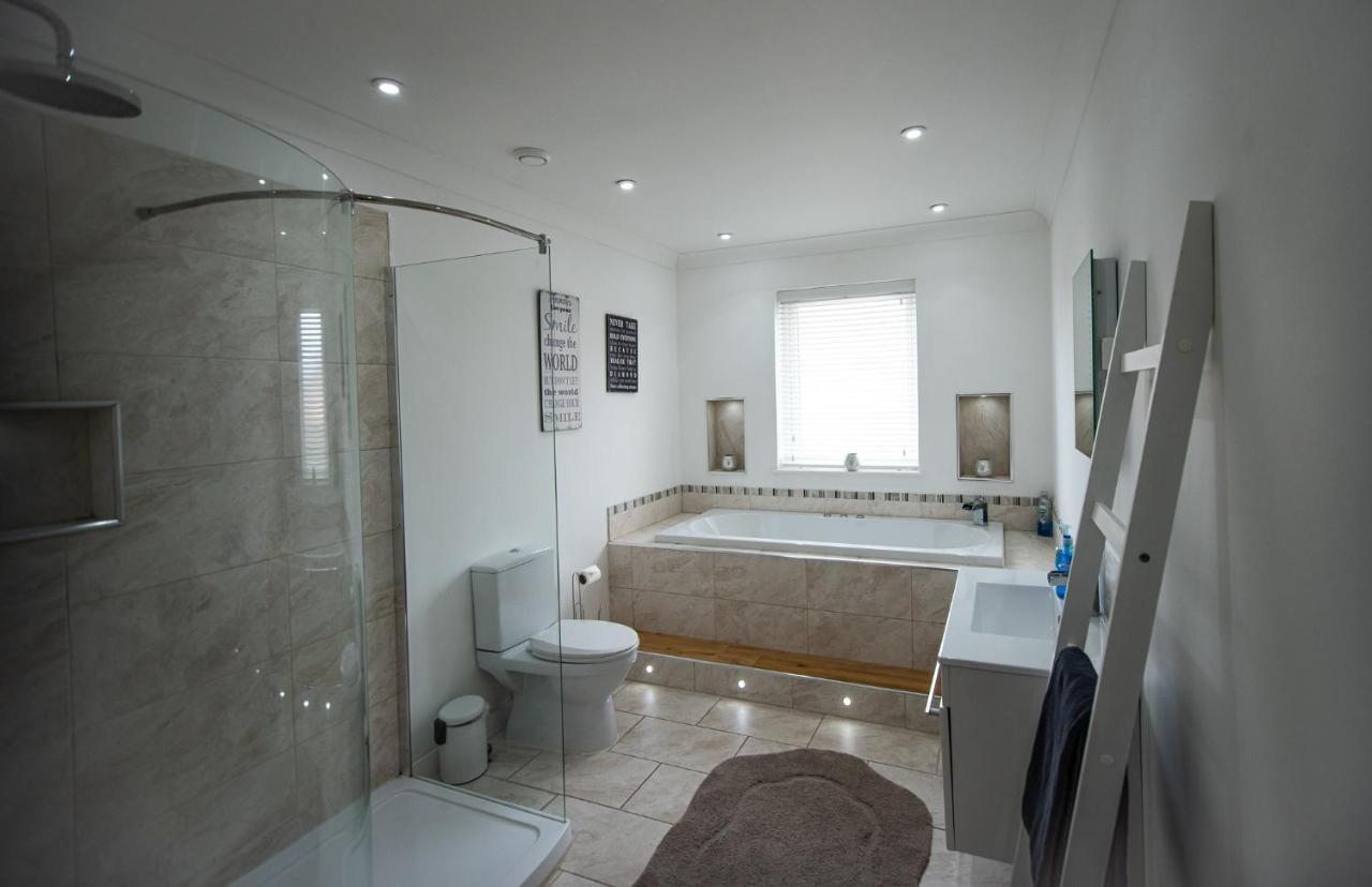 Charming 1Br Cottage With Garden, Spacious Rooms - Part Of Langley Serviced Apartments Several Properties In Wick 威克 外观 照片